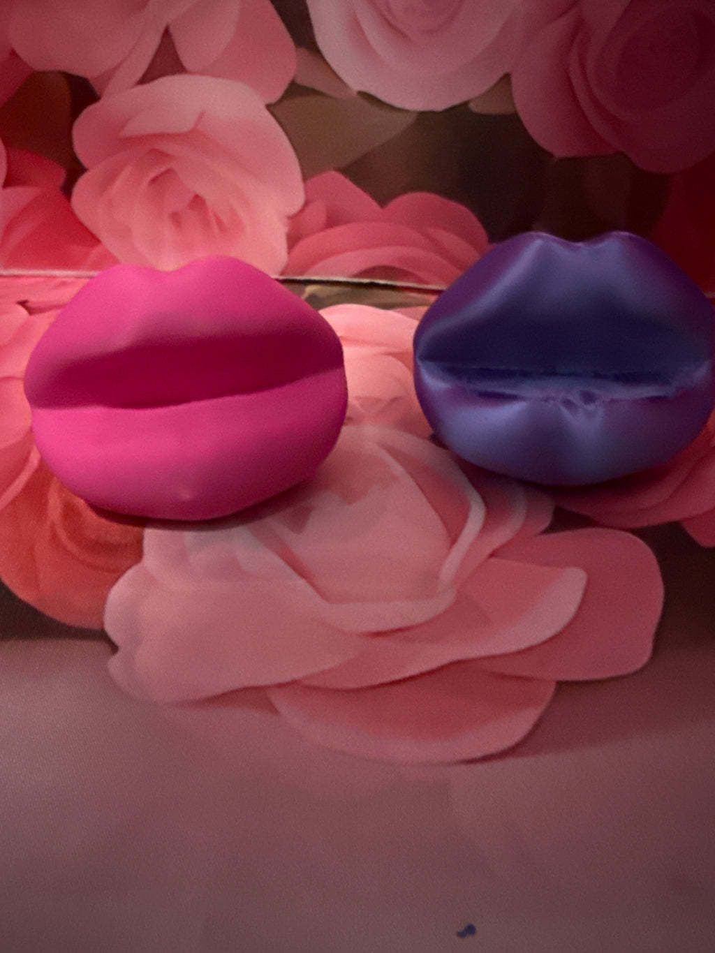Lipstick/pen holder