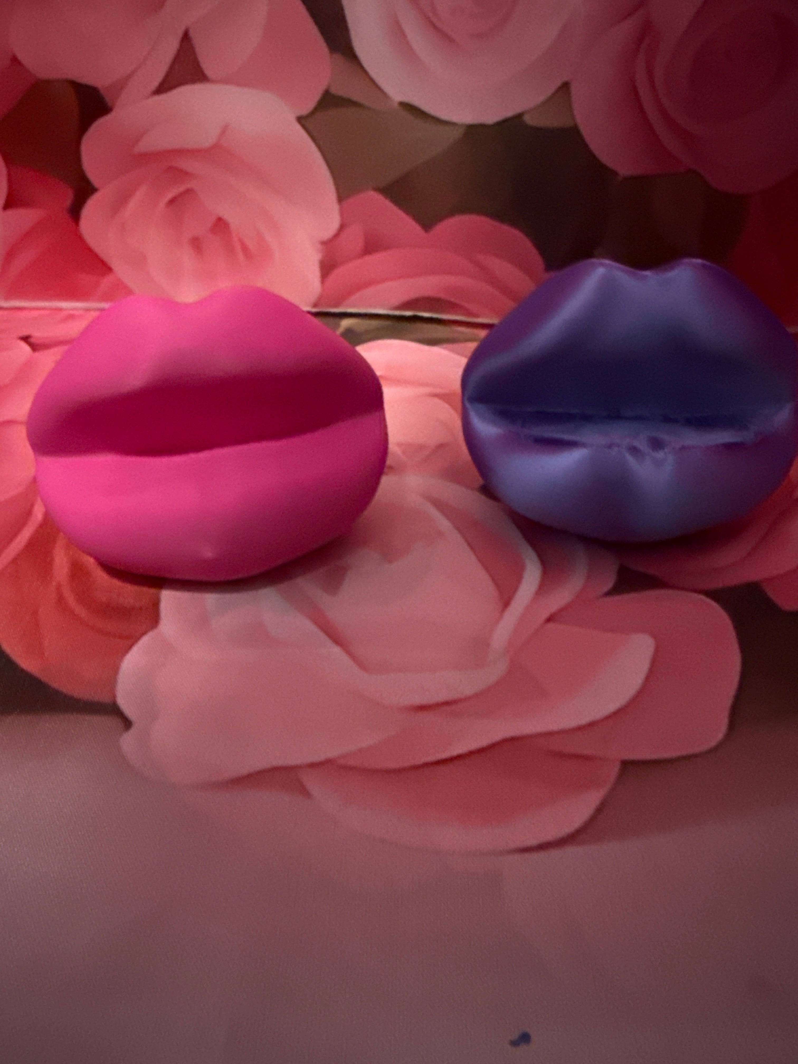 Lipstick/pen holder