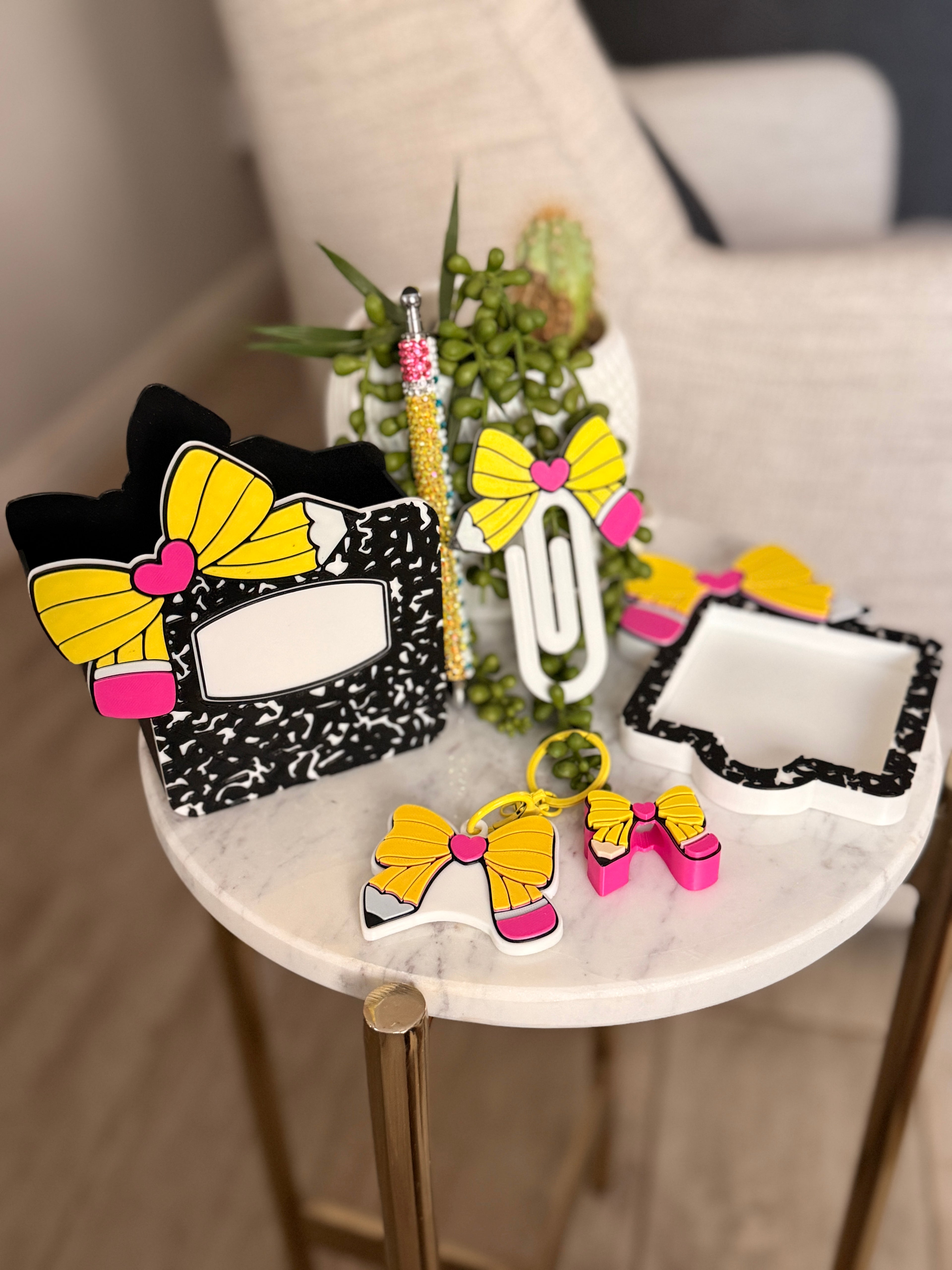 Desk set: pen holder, post it holder, giant clip, NFC keychain, straw topper and free pen