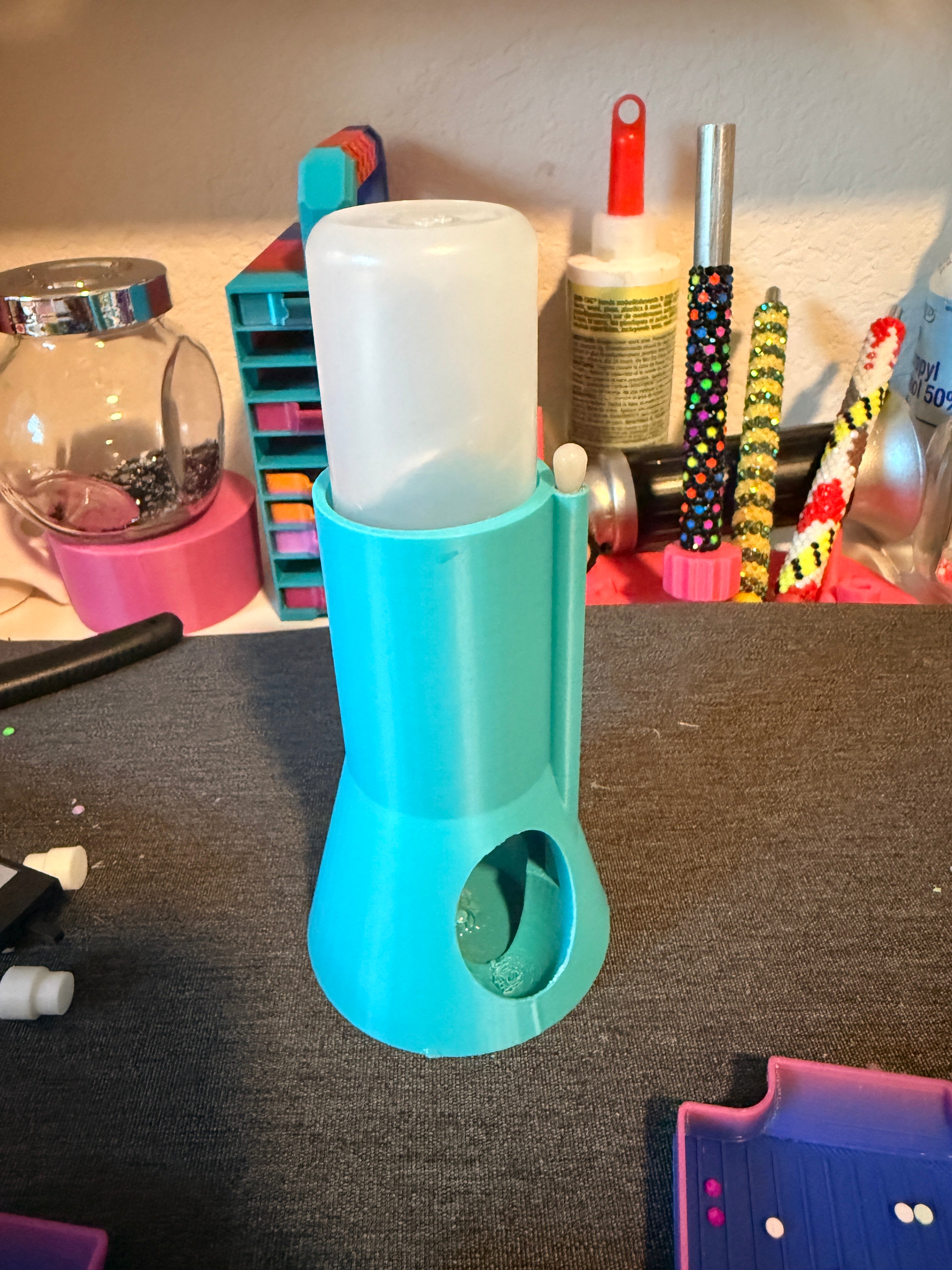 Glue bottle holder