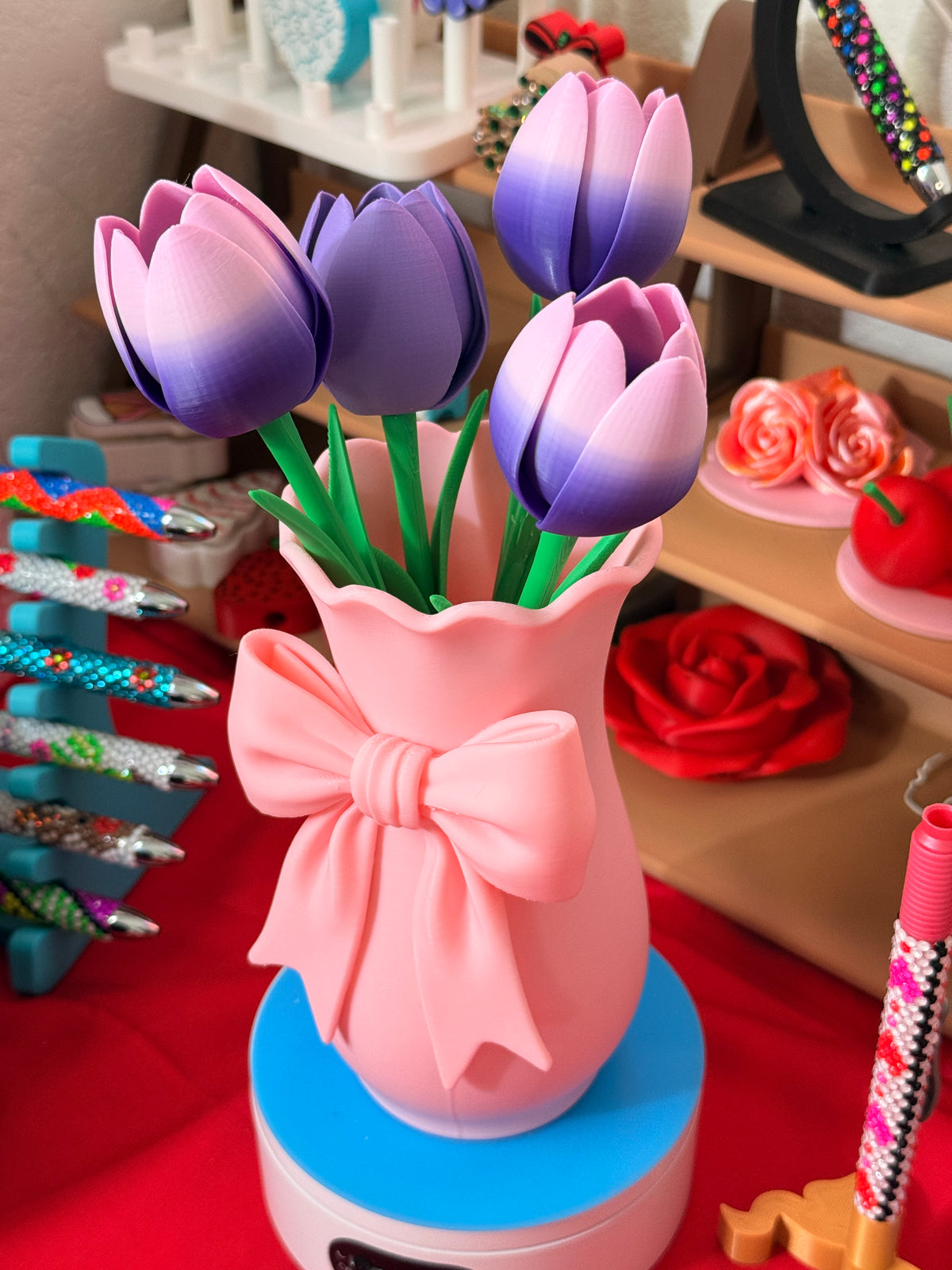 Vase with 4 flowers