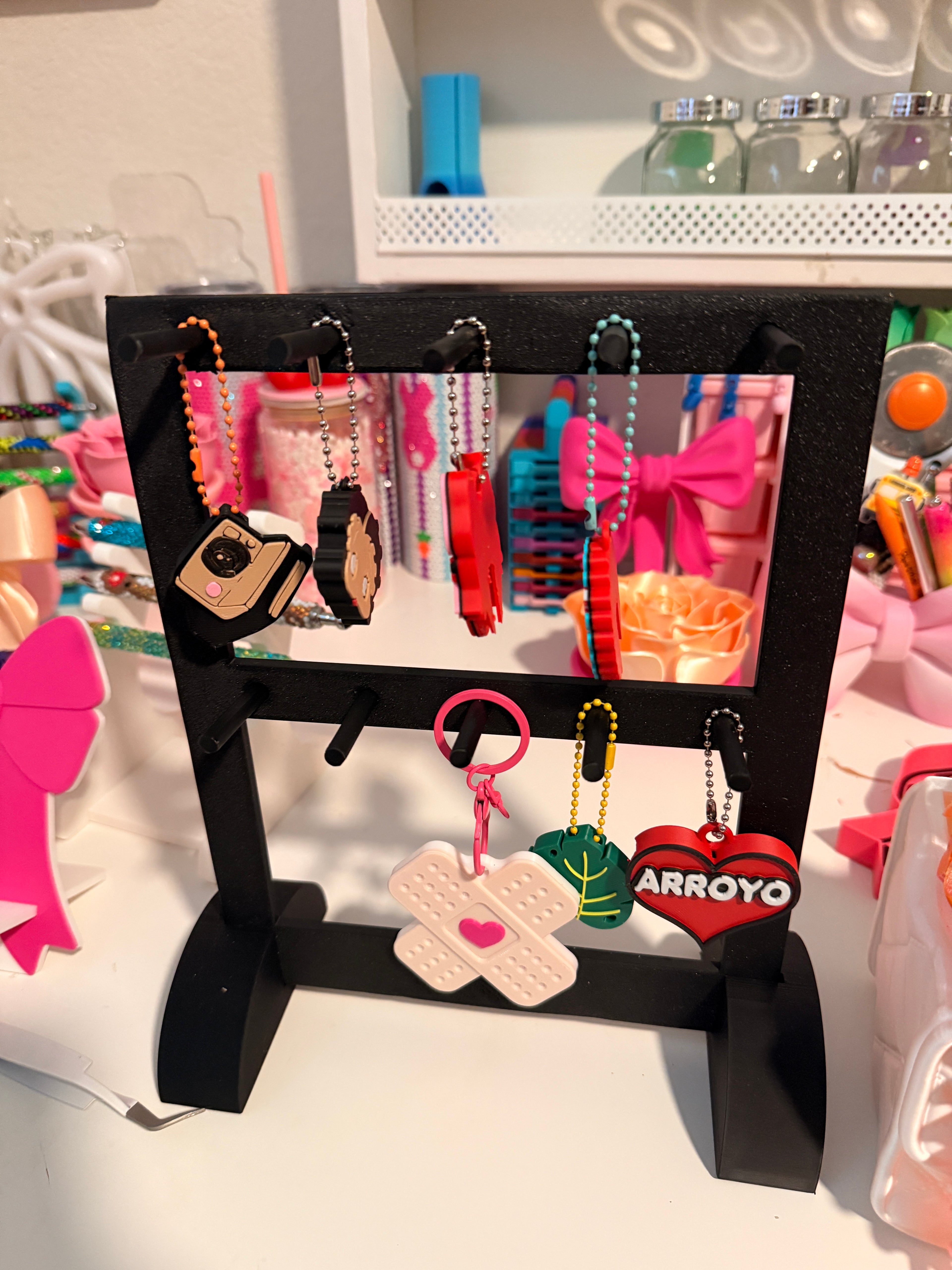 Keychain holder