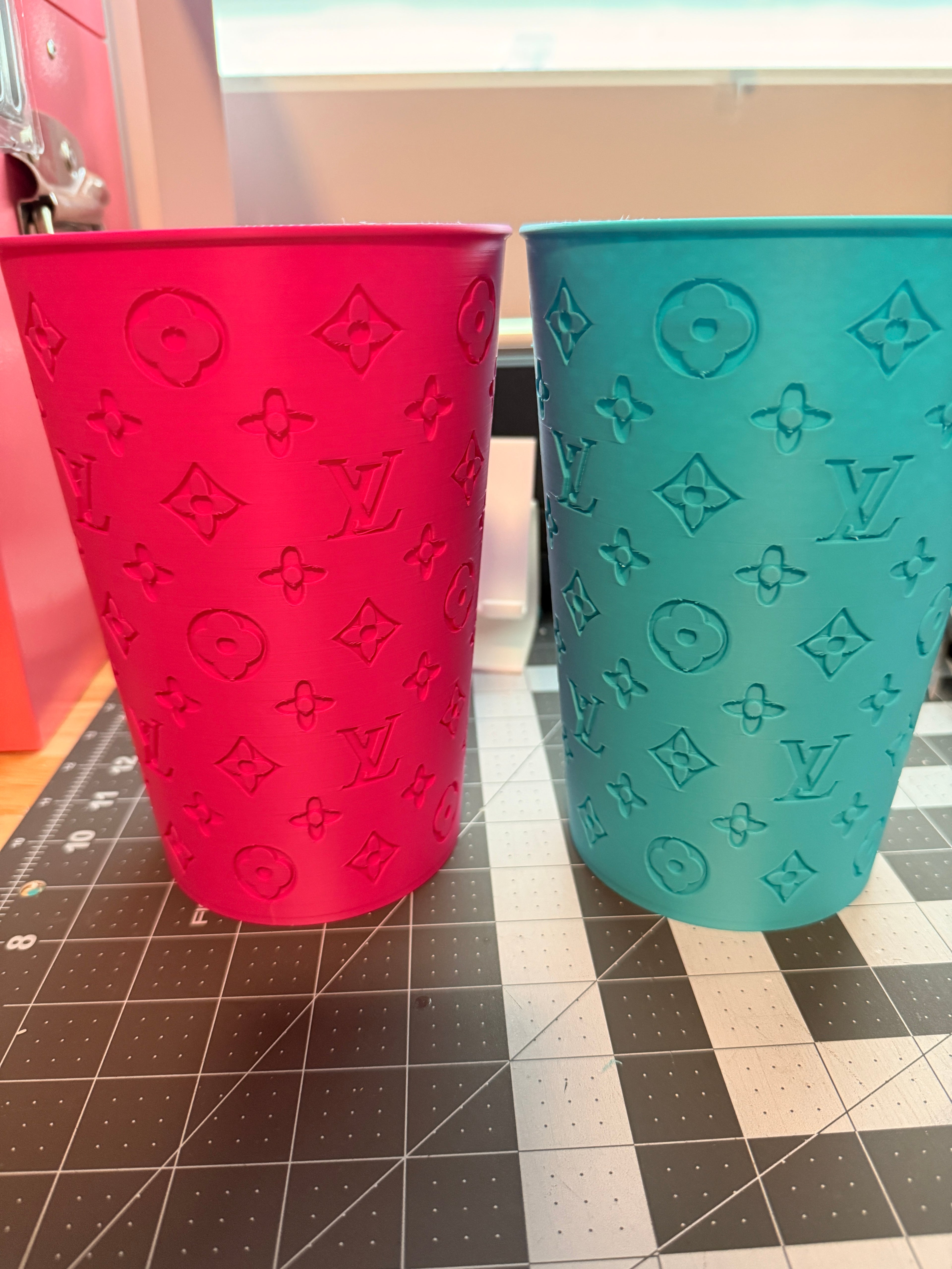 Large Cup